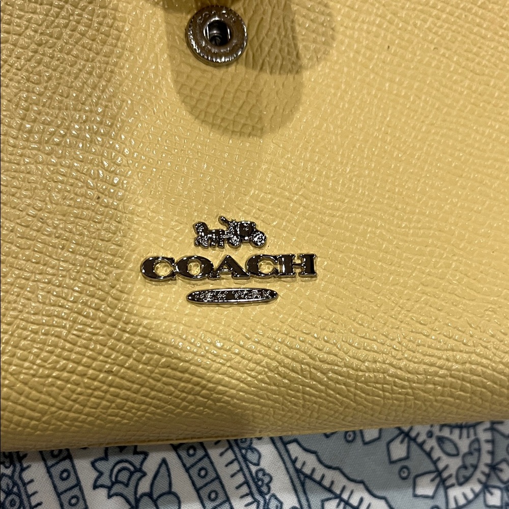 Coach Pale Yellow Women's Wallet - Picture 8 of 9